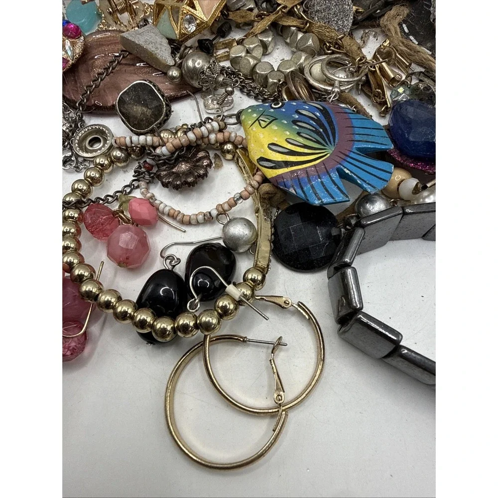 UNSORTED VINTAGE & MODERN MIXED JEWELRY ESTATE JUNK DRAWER LOT~WEAR REPAIR CRAFT